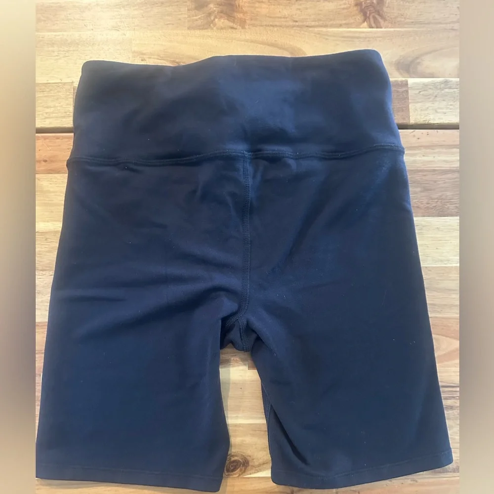 ALO Biker Shorts | Size S - Picture 7 of 8